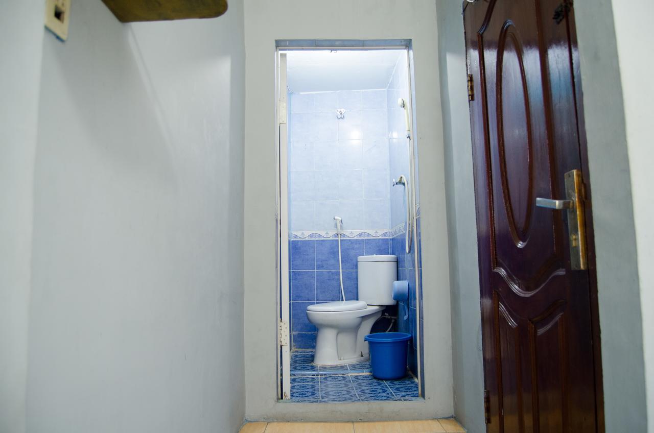 Pondok Wisata Angel Guest House Medan Exterior photo